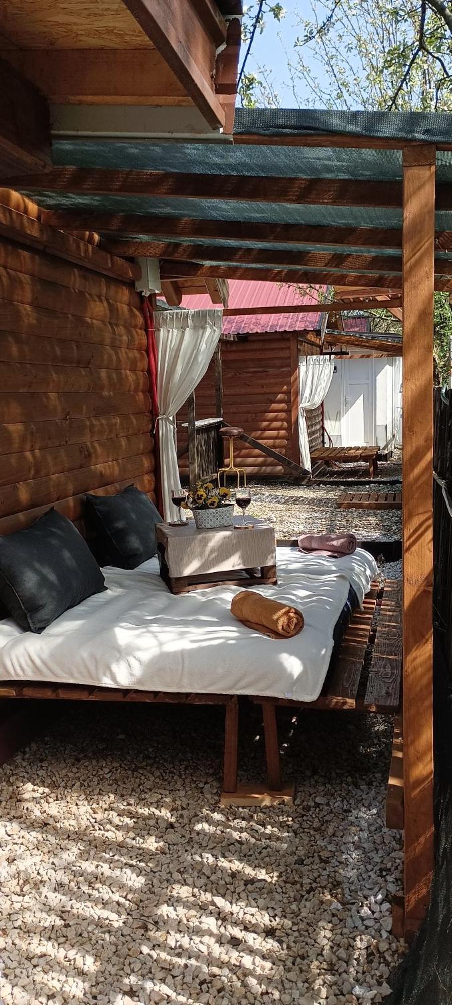 Bosnian Pyramid Glamping